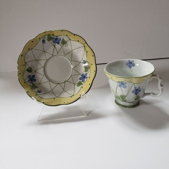 Andrea by Sadek Cup & Saucer - Picture 2 of 11